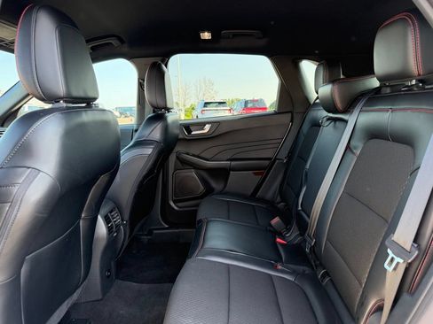 Used 2024 Ford Escape ST-Line w/ Tech Pack #1 AWD/4WD image 15