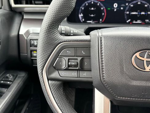 Used 2026 Toyota Tacoma TRD Off-Road image 17