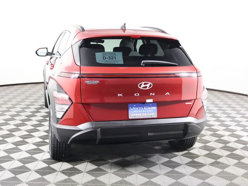 Used 2025 Hyundai Kona SEL image 7