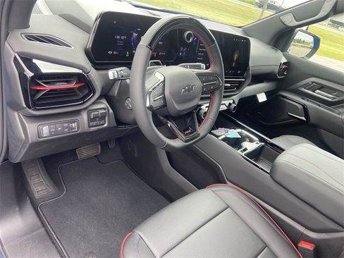 New 2025 Chevrolet Silverado EV RST image 10