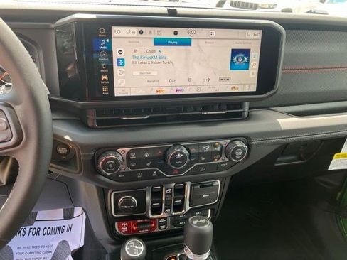 New 2026 Jeep Wrangler Unlimited Rubicon AWD/4WD image 20
