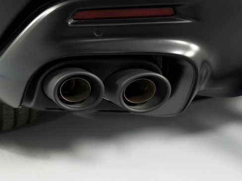 Used 2025 Ferrari Purosangue AWD/4WD image 51