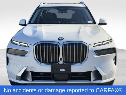 Used 2024 BMW X7 xDrive40i w/ Premium Package AWD/4WD image 2