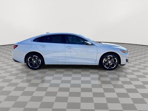 Used 2022 Chevrolet Malibu LT image 11