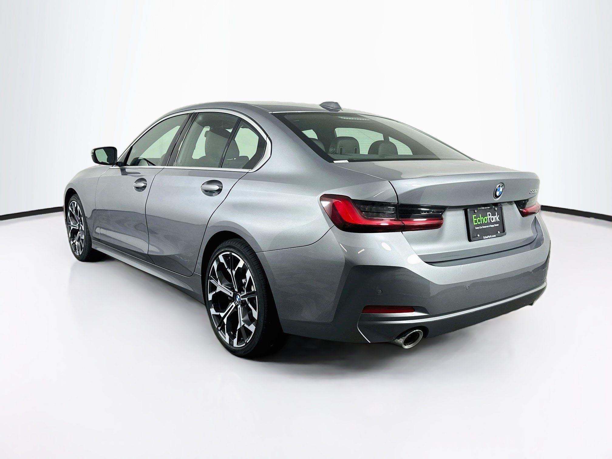 Used 2026 BMW 330i Sedan RWD image 5