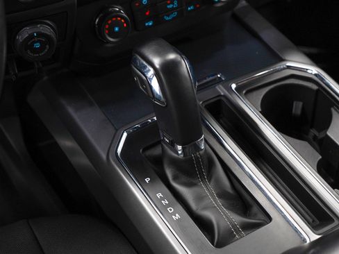 Used 2019 Ford F150 XLT w/ Equipment Group 302A Luxury AWD/4WD image 13
