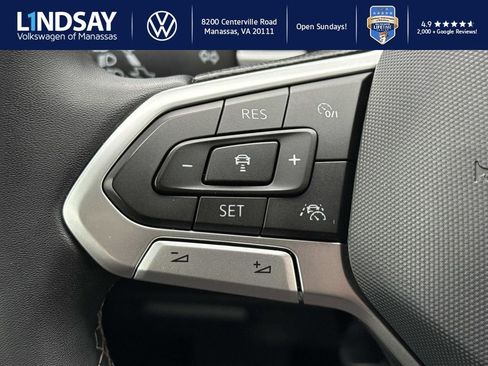 Used 2022 Volkswagen Atlas Cross Sport SEL image 21