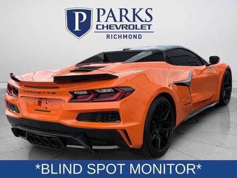 Used 2024 Chevrolet Corvette Z06 RWD image 7