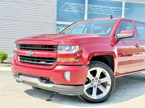 Used 2018 Chevrolet Silverado 1500 LT w/ All Star Edition image 2