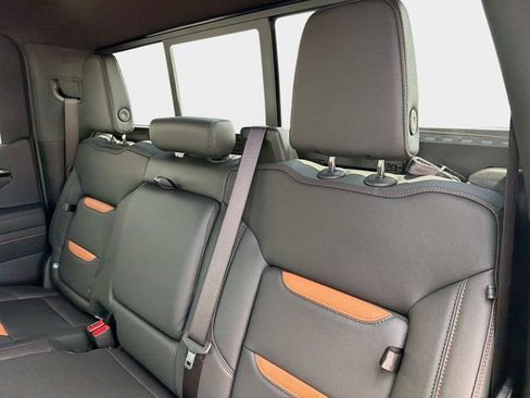 New 2026 GMC Sierra 1500 AT4 w/ AT4 Premium Package AWD/4WD image 12