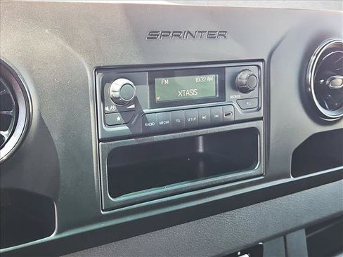 Used 2022 Mercedes-Benz Sprinter 2500 image 19