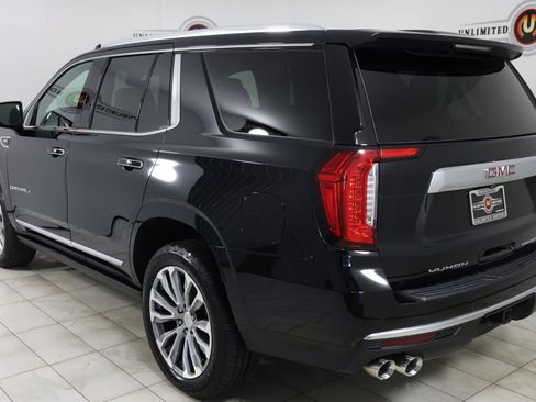Used 2021 GMC Yukon Denali w/ Denali Premium Package AWD/4WD image 4