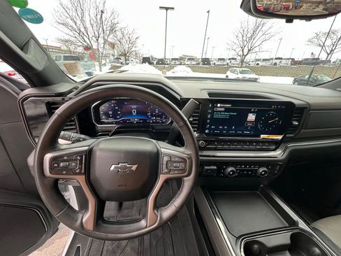 Used 2024 Chevrolet Silverado 2500 ZR2 w/ Technology Package image 38