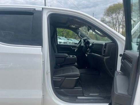 Used 2023 GMC Sierra 1500 SLE AWD/4WD image 31