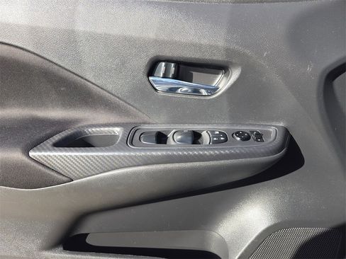 Used 2021 Nissan Versa SV image 25