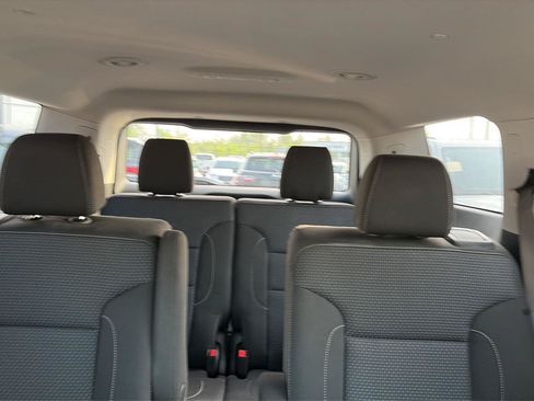 Used 2021 GMC Acadia SLE w/ Driver Convenience Package AWD/4WD image 10