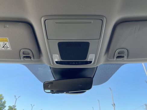 Used 2023 Honda Pilot EX-L image 12