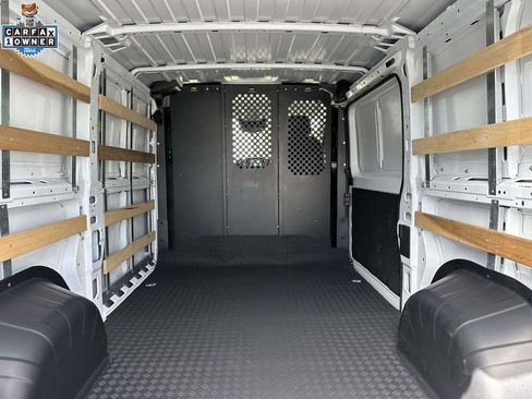 Used 2023 RAM ProMaster 2500 FWD image 11