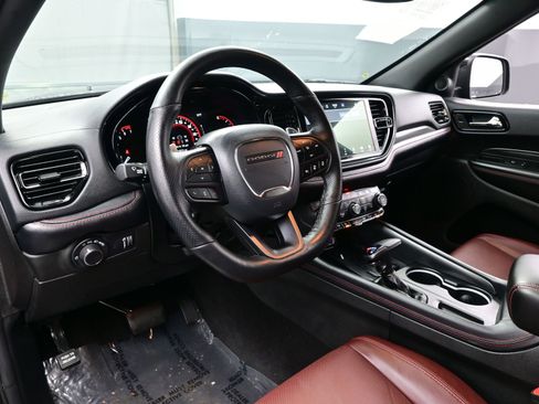 Used 2025 Dodge Durango GT image 11