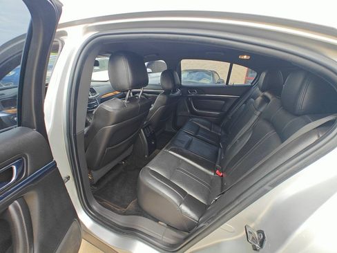 Used 2013 Lincoln MKS FWD image 12