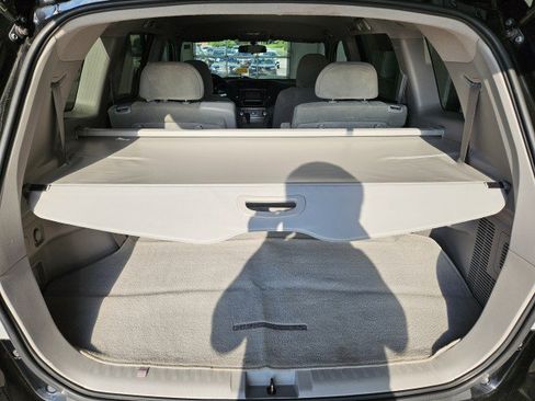 Used 2013 Toyota Highlander Plus FWD image 11