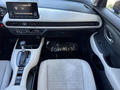 Used 2024 Honda HR-V LX image 31