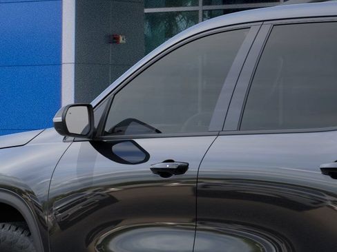Certified 2025 Chevrolet Traverse Z71 w/ Enhanced Driving Package AWD/4WD image 12