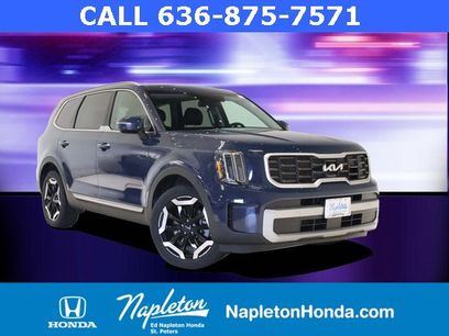 Used 2023 Kia Telluride S w/ S Sunroof Package