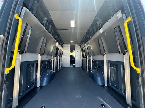 Used 2019 Mercedes-Benz Sprinter 170 image 10