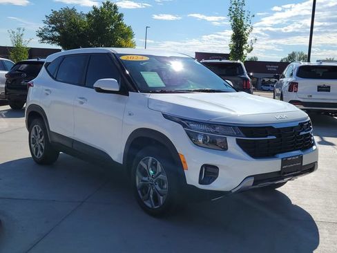 Certified 2024 Kia Seltos LX AWD/4WD image 7
