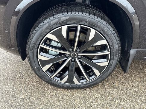 Used 2026 Volvo XC90 T8 Plus w/ Protection Package AWD/4WD image 10