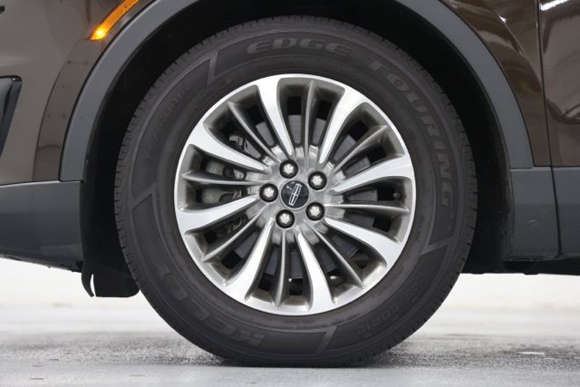 Used 2020 Lincoln Nautilus Reserve FWD image 9