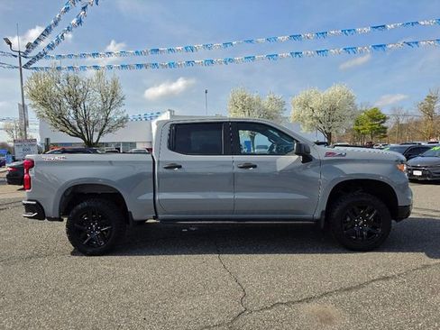 Used 2024 Chevrolet Silverado 1500 Custom Trail Boss AWD/4WD image 6