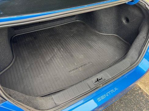 Used 2025 Nissan Sentra SV w/ SV Premium Package FWD image 17