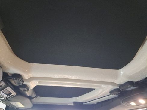 Certified 2024 Jeep Wrangler Willys image 31