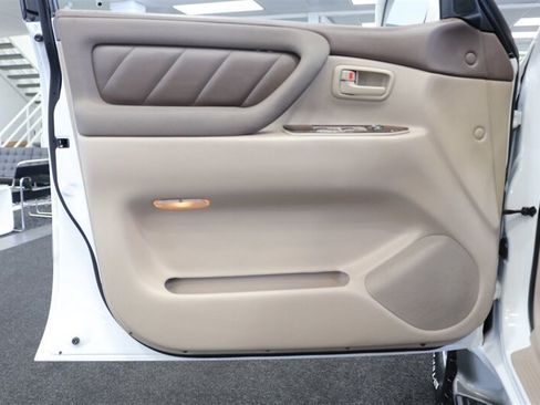 Used 1999 Toyota Land Cruiser AWD/4WD image 64