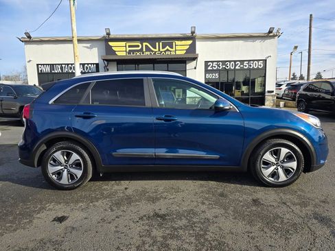 Used 2019 Kia Niro LX image 5