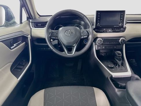 Used 2021 Toyota RAV4 XLE w/ Convenience Package AWD/4WD image 22