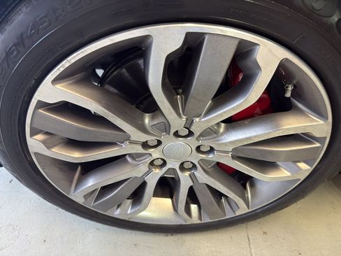 Used 2016 Land Rover Range Rover Sport Supercharged image 34