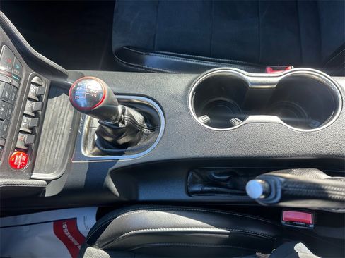 Used 2016 Ford Mustang Shelby GT350 w/ Technology Package image 11