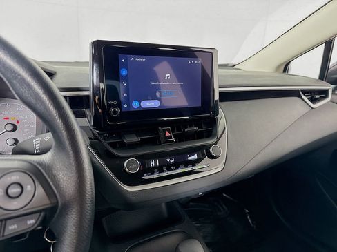 Certified 2025 Toyota Corolla LE image 15