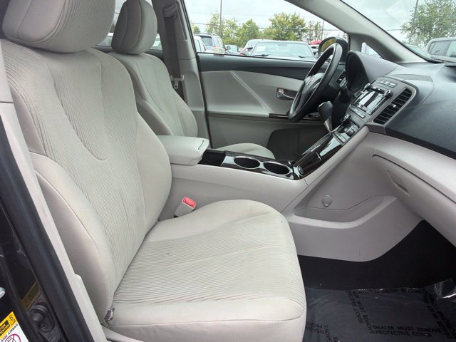 Used 2010 Toyota Venza AWD image 30