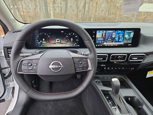 New 2026 Nissan Sentra SR w/ SR Premium Package image 11