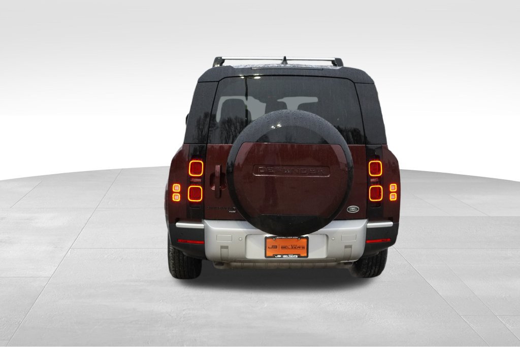 Used 2023 Land Rover Defender 130 SE AWD/4WD image 6
