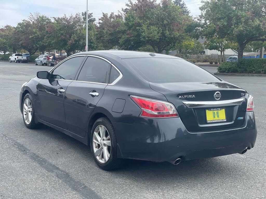 Used 2014 Nissan Altima 2.5 SV FWD image 5