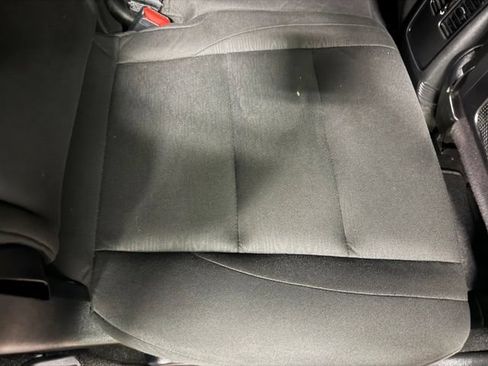 Used 2022 Dodge Durango SXT w/ Anodized Platinum Package AWD/4WD image 24
