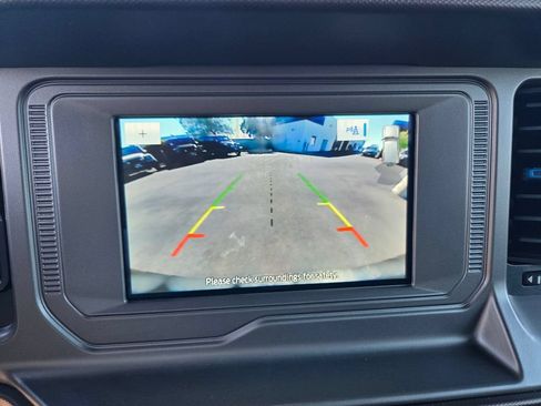 Used 2022 Ford Bronco Outer Banks w/ Sasquatch Package AWD/4WD image 11