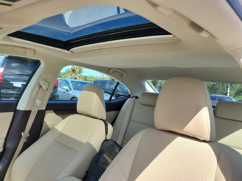 Used 2017 Lexus ES 350 w/ Premium Package FWD image 21