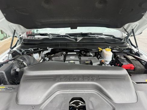 Used 2024 RAM 4500 Tradesman RWD image 16