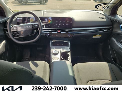 New 2026 Kia Sportage LX FWD image 15